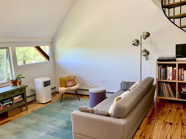 Building Photo - Mint Real Estate Group Admin