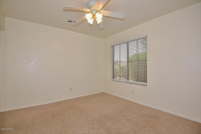 Building Photo - 7472 W Potter Dr