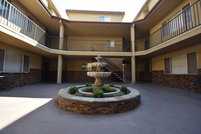 Interior Photo - 6401
