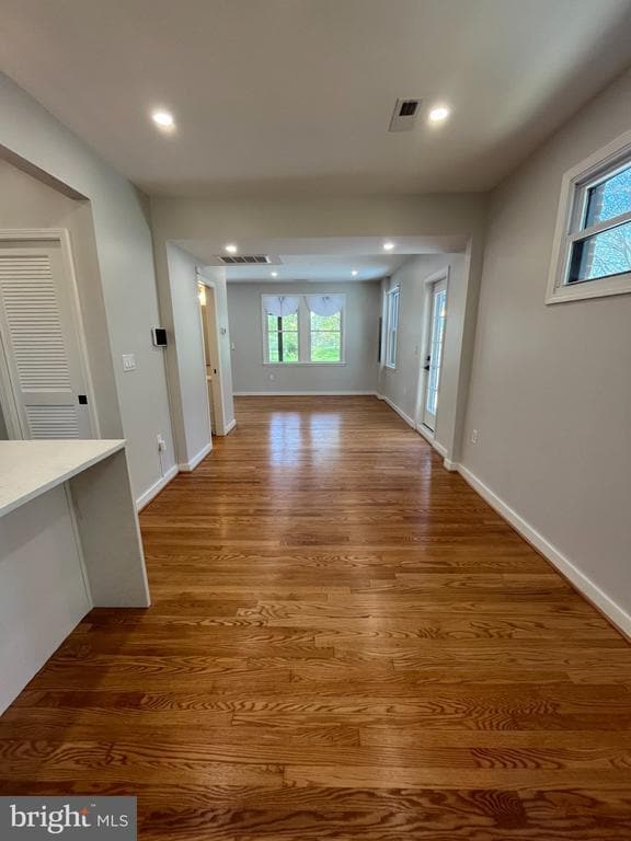 Building Photo - 327 Whittier St NW