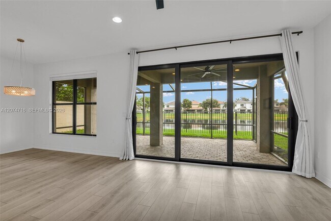 Building Photo - 8089 Ironstone Dr