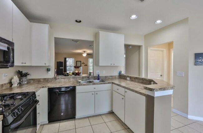 Building Photo - 16221 Bridgewalk Dr