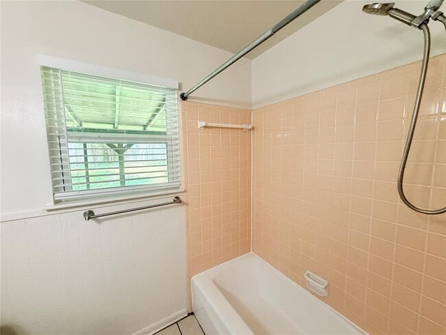 Building Photo - 8701 Parkfield Dr