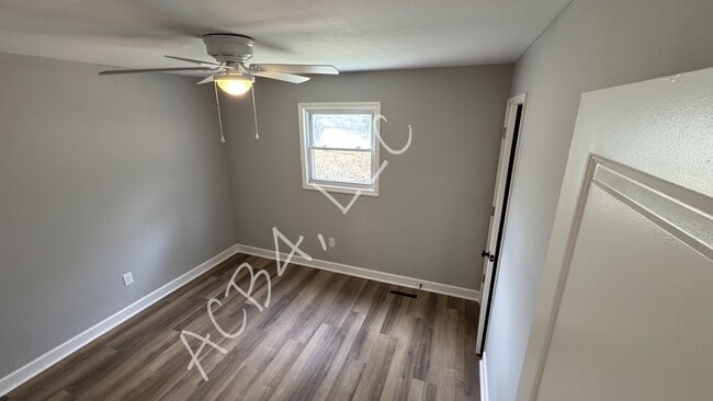 Building Photo - 43 Memory Ln