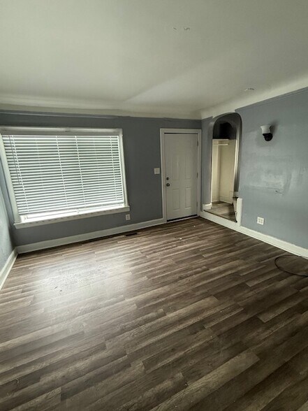 Building Photo - 2293 Kendall St