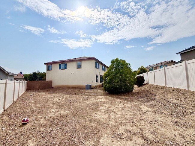 Building Photo - 30136 Sutton Ct