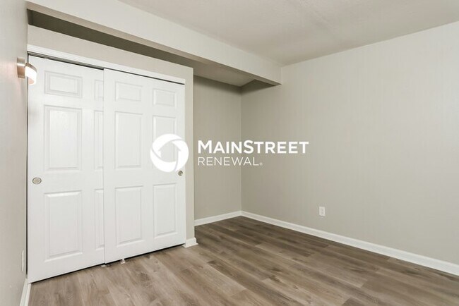 Building Photo - 3 Bedroom Pet-Friendly Home in FLORISSANT,...