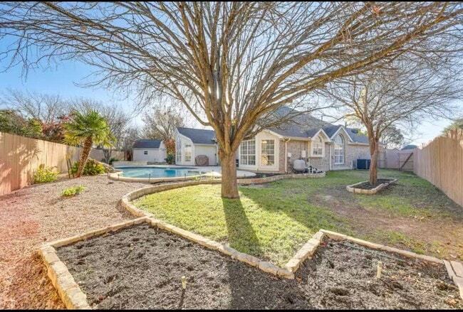 Building Photo - 602 Vogue Cove