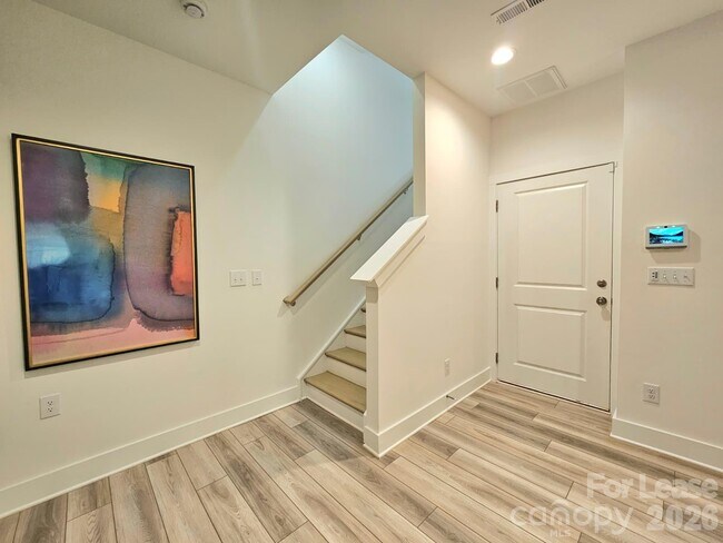 Building Photo - 421 Prine Pl