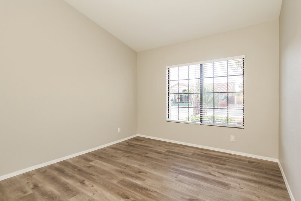 Building Photo - 11205 W Sunflower Pl