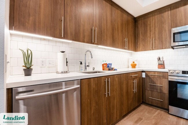 Building Photo - 372 Fourth Ave