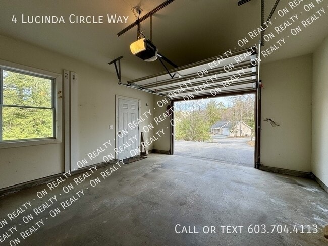 Building Photo - 4 Lucinda Cir Way