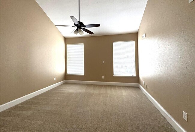 Building Photo - 1083 Country Pl Dr