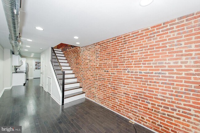 Building Photo - 1036 Patapsco St