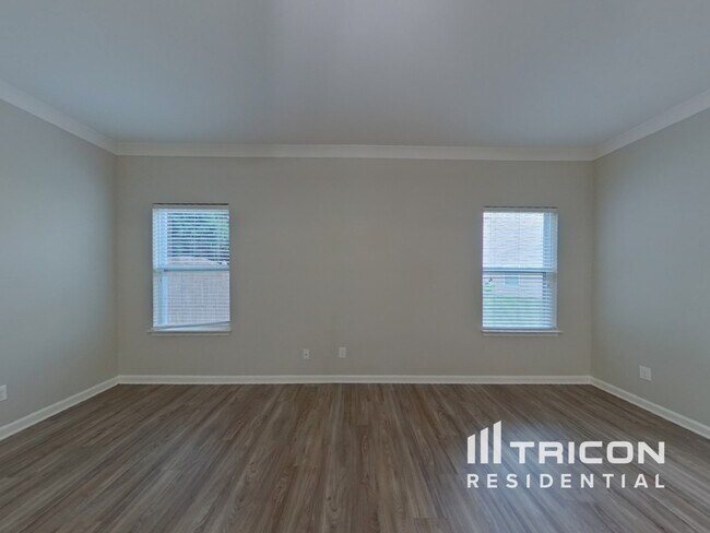 Building Photo - 5005 Sandi's Ct