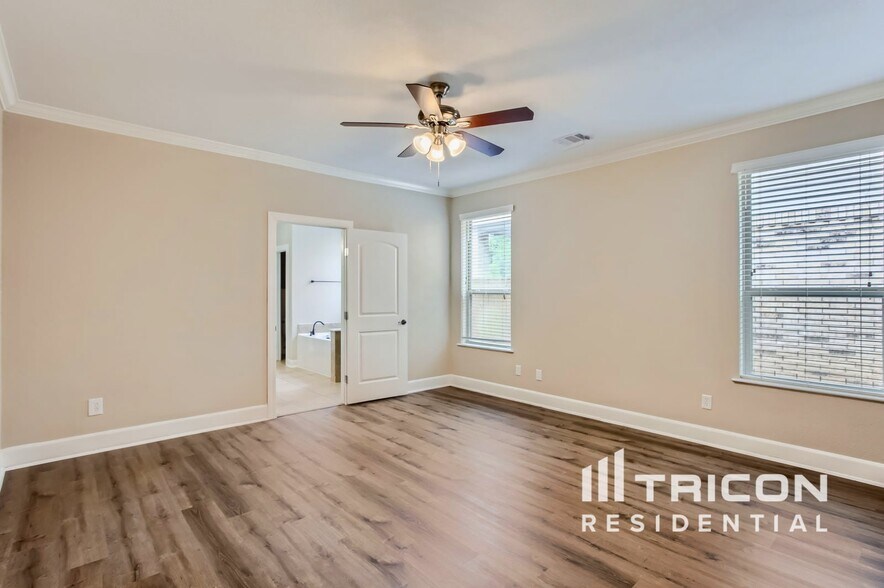 Building Photo - 110 N Pinto Point Cir