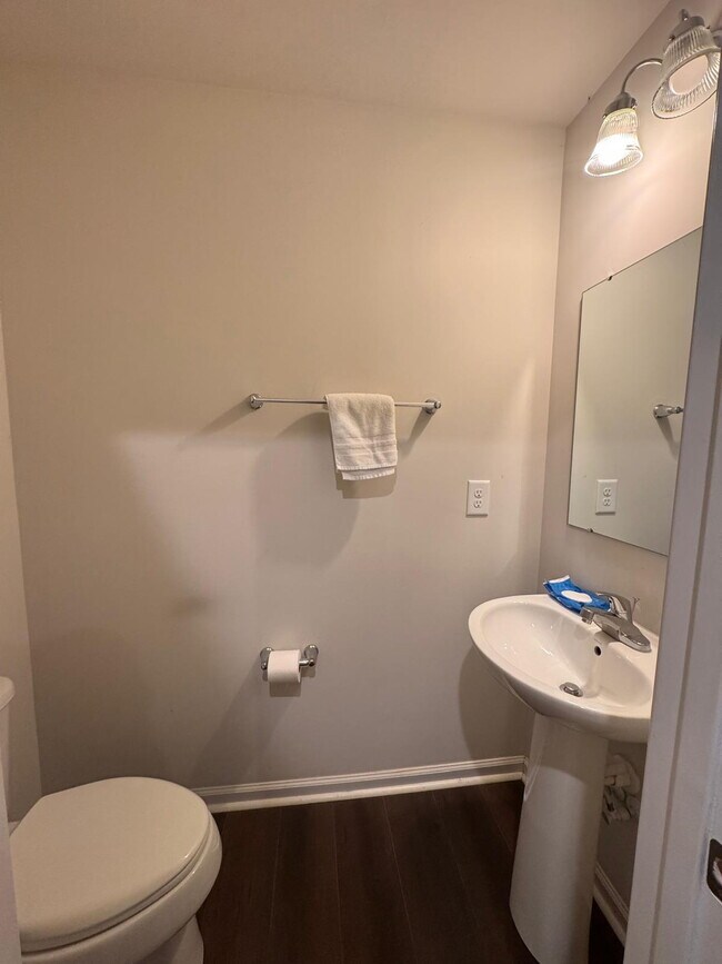 Building Photo - Beautiful 4-Bed, 2.5-Bath Home in Lyman – Spacious Living in a Prime Upstate Location!