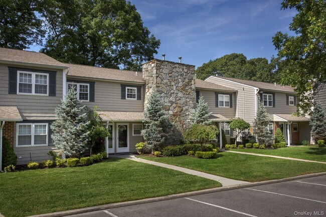 Building Photo - 454 Lake Pointe Dr