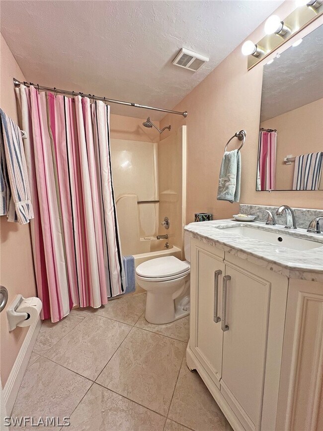 Building Photo - 15191 Cedarwood Ln