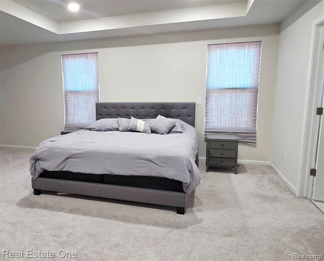 Building Photo - 2720 Tulip Wy