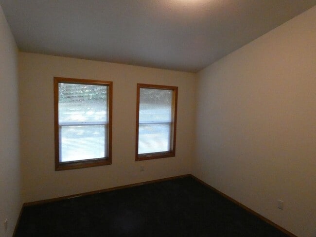 Building Photo - APPLICATION PENDING - *PNW Delight**