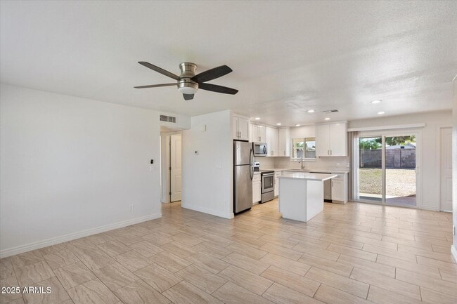 Building Photo - 3545 W Galveston St