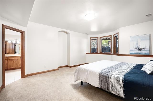 Building Photo - 1705 W Hinsdale Pl