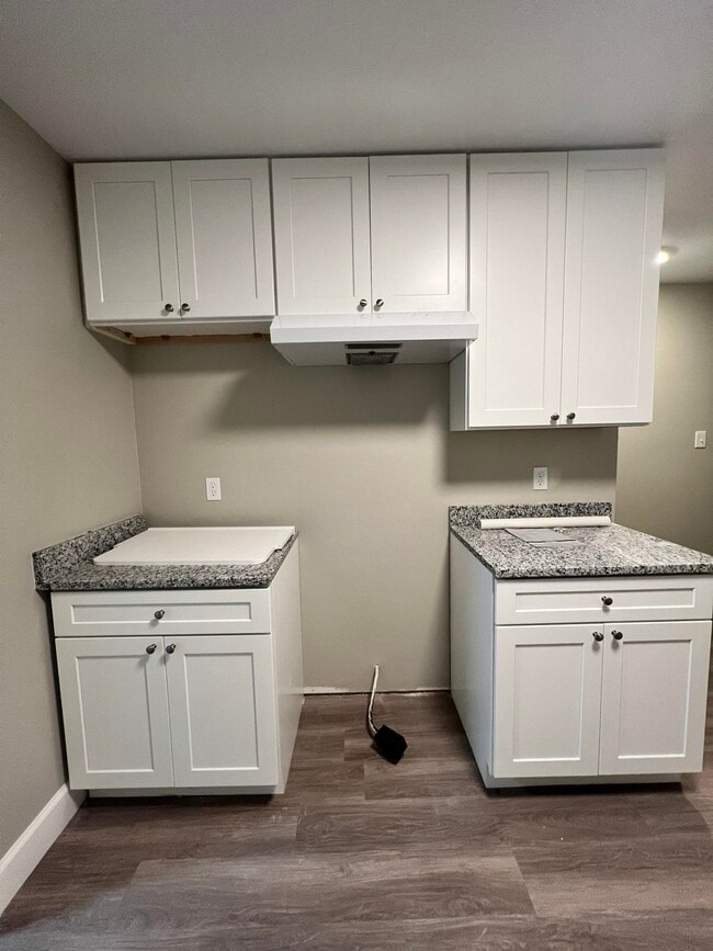 Building Photo - 2431 Ramblewood Ct