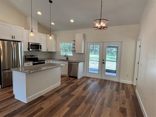 Building Photo - 301 NW 5 St