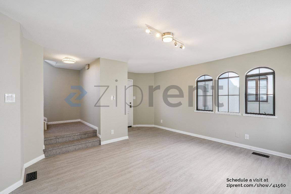 Building Photo - 225 Moana Pl