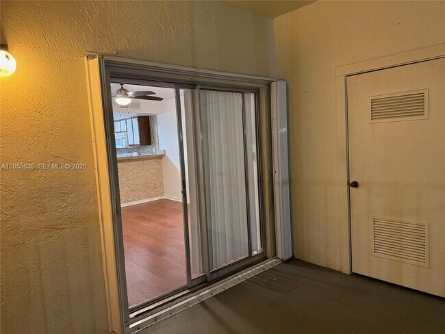 Building Photo - 15290 SW 106th Ln