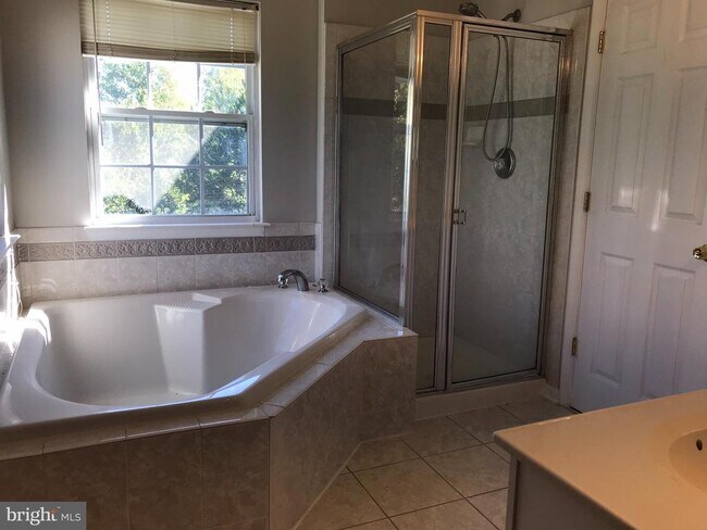 Building Photo - 4647 Harrier Way