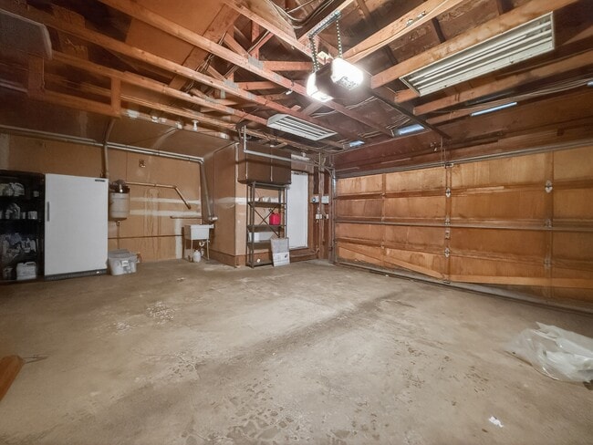 Building Photo - 5333 134th Ave SE