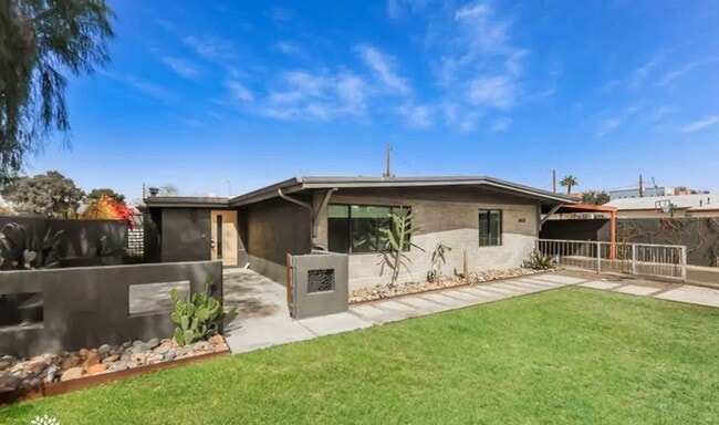 Building Photo - BRS Realty SA