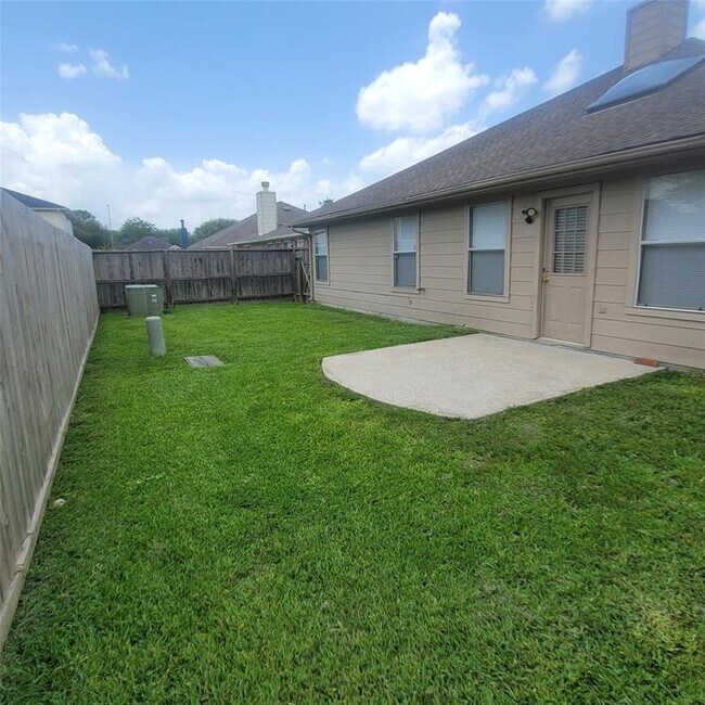 Building Photo - 1411 Hunter Ridge Ct