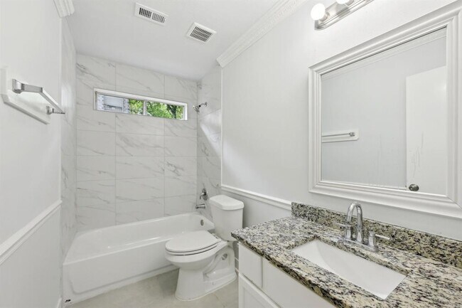 Building Photo - 2707 Shawna Lyn Dr