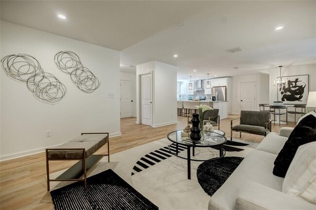 Building Photo - 3154 N Druid Hills Rd