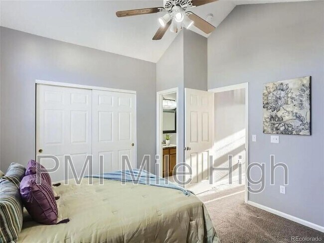 Building Photo - 3054 W 107th Pl