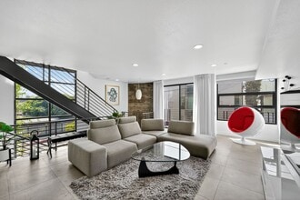 Building Photo - 1418 Innes Pl