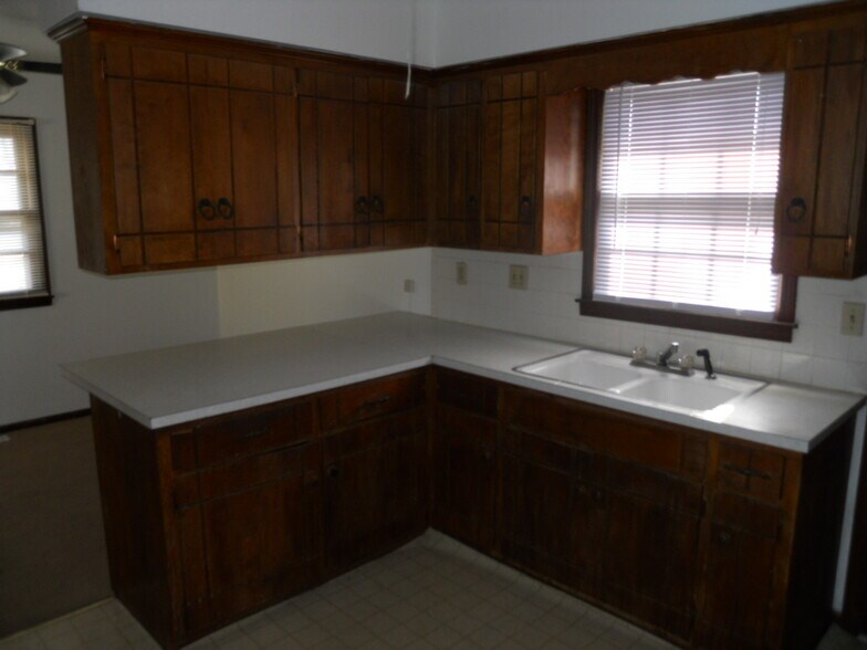 Building Photo - 2711 Ridge Ct