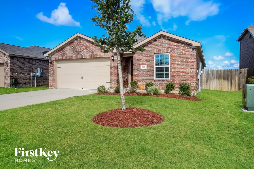 Building Photo - 2321 Nautica Terrace