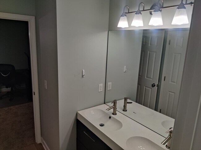 Building Photo - 311 Plank Bridge Way