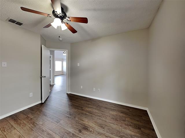 Building Photo - 8104 Steamers Ln