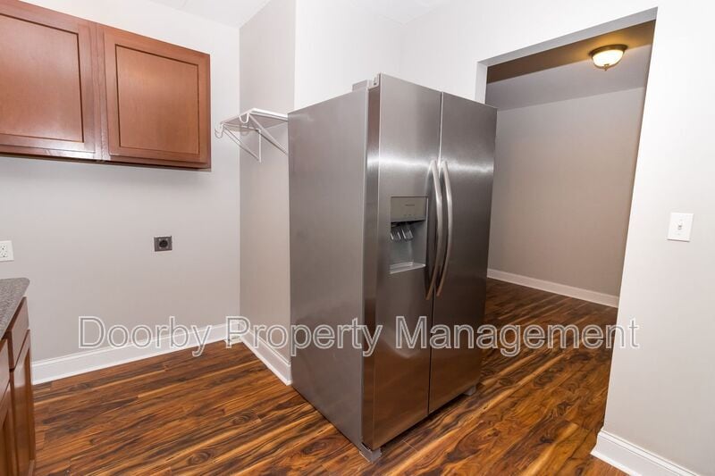 Building Photo - 1712 Tunnel Blvd