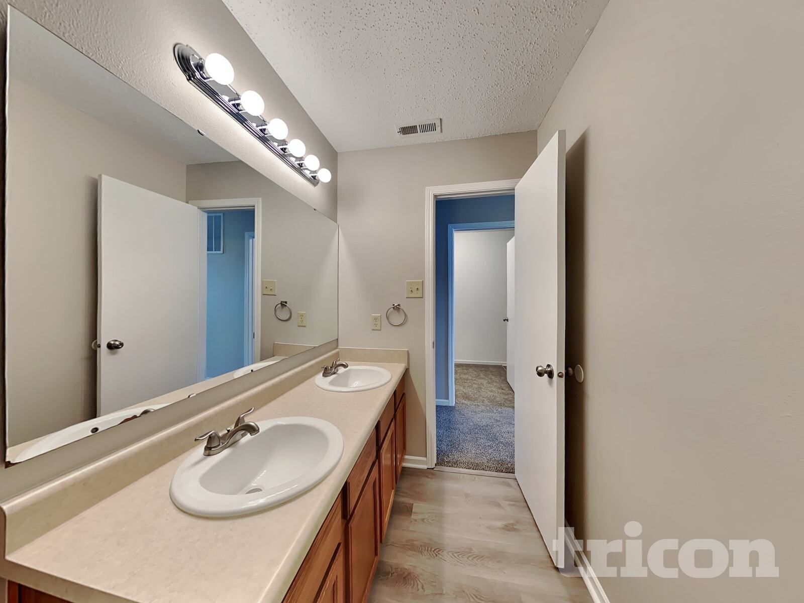 Building Photo - 10904 Firefly Ct