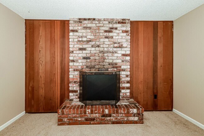 Building Photo - 517DEBBIEDRIVE