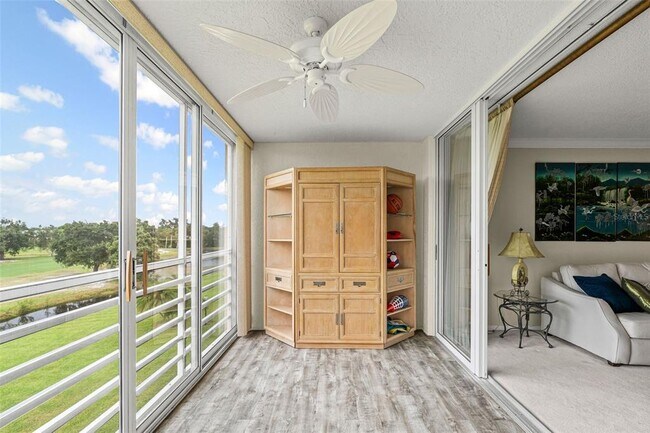 Building Photo - 4550 Pinebrook Cir