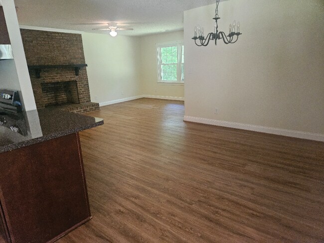 Building Photo - 6139 Skeeter Pond Rd