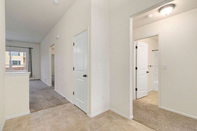 Building Photo - RainDance Resort-Style Living with 5 Bedroom, 3 Bathroom Ranch Home!