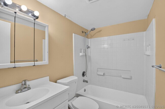 Building Photo - 1505 Crescent Cir